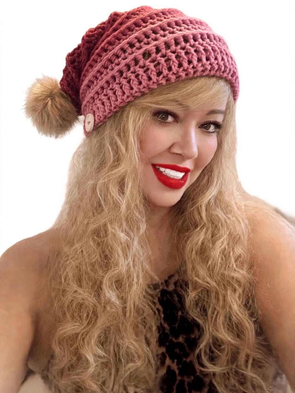 🍓Handmade Crochet Ombre Pink Faux Pom Slouchy Beanie Super Soft🍓